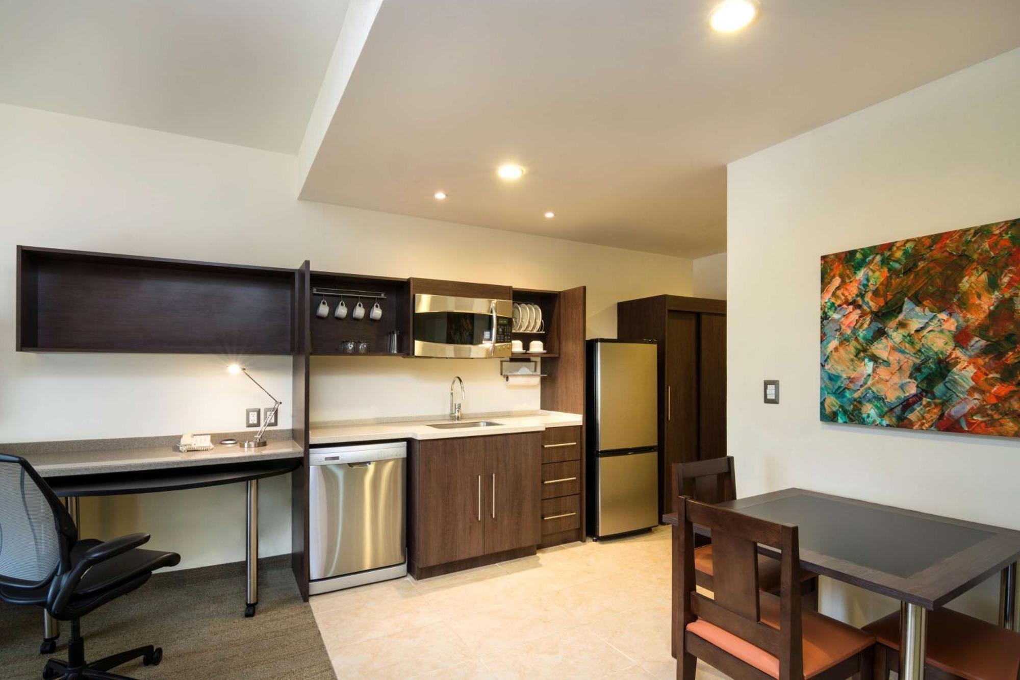 Jurica Homewood Suites By Hilton Queretaro מראה חיצוני תמונה